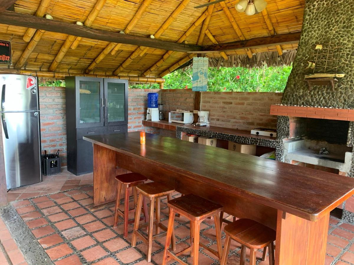 Casa Roja Hostel Montañita Zewnętrze zdjęcie