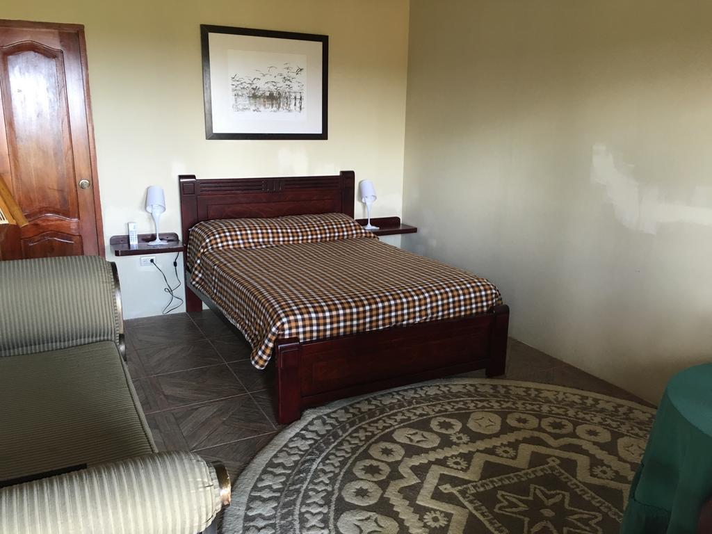 Casa Roja Hostel Montañita Zewnętrze zdjęcie